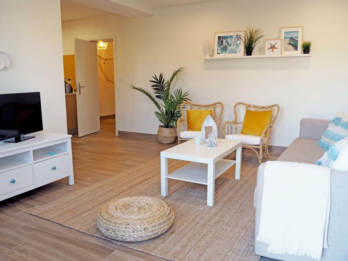 Pe N'Areia - Beach Apartment With Terrace فيانا دو كاستيلو المظهر الخارجي الصورة